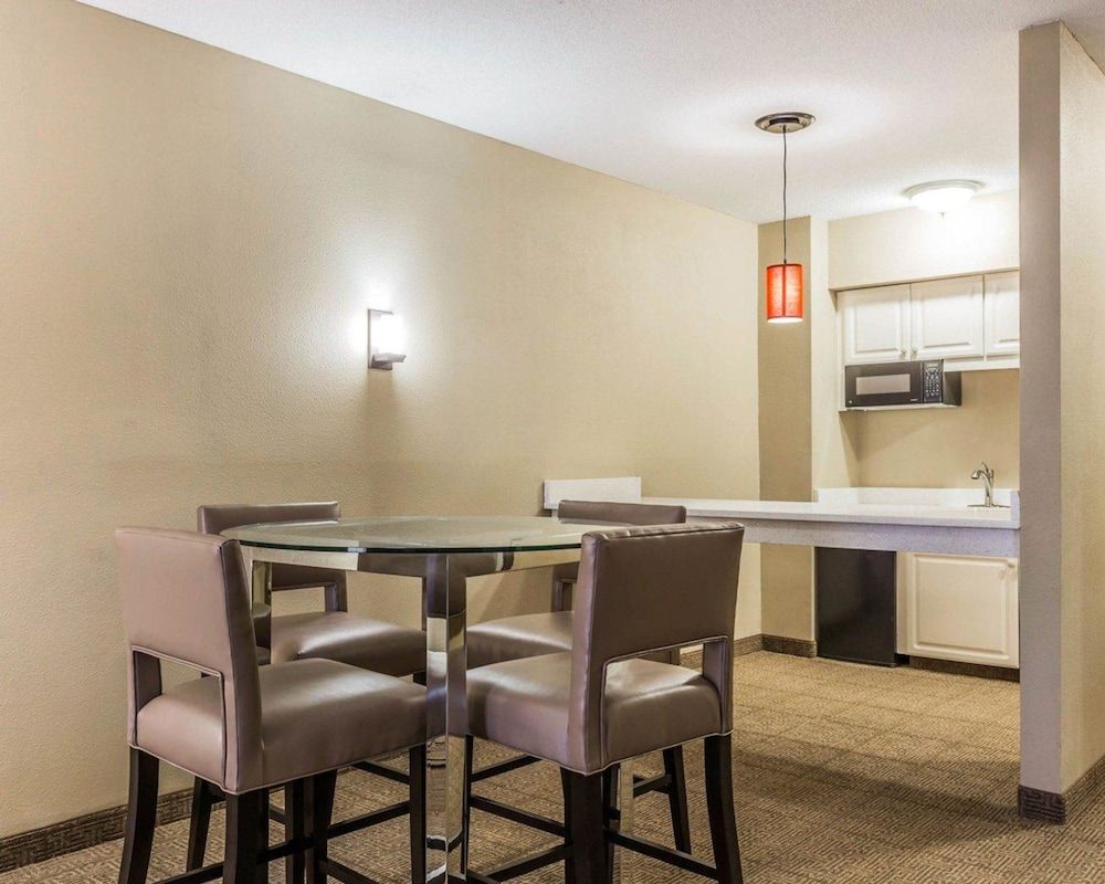 Suite, 1 King Bed with Sofa bed, Non Smoking, Balcony