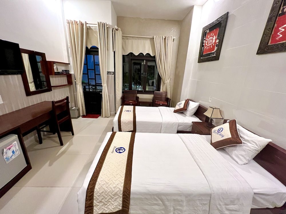 Ngo Homestay Deluxe Double or Twin Room, Balcony 5
