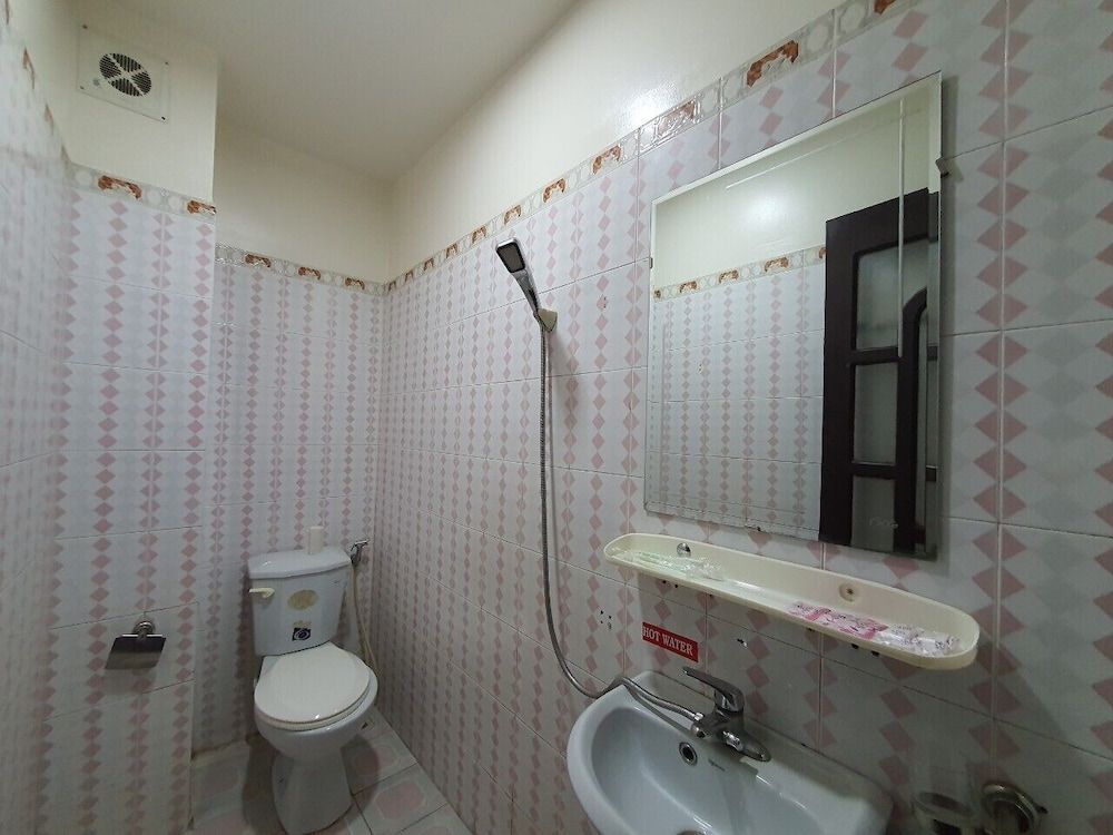 Star Hotel Hai Duong Deluxe Family Room 5