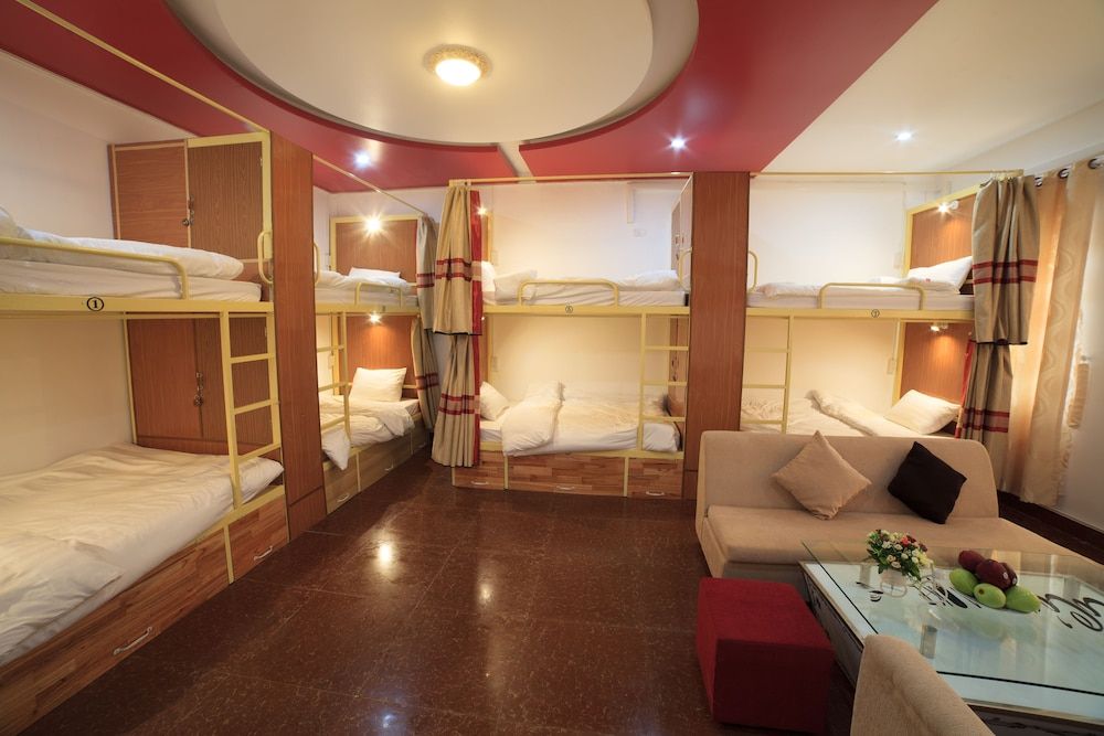 Shared Dormitory, Mixed Dorm