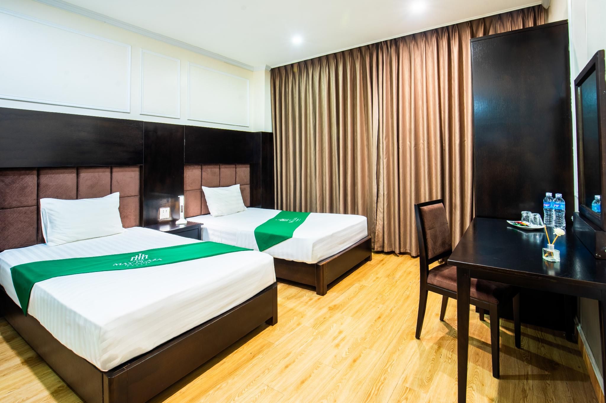 May Plaza Hotel Executive Suite 2