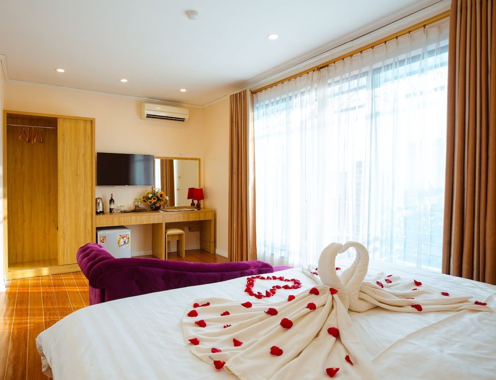 undefined Royal Hotel 9