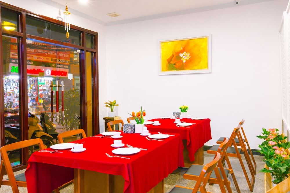 undefined Royal Hotel 10