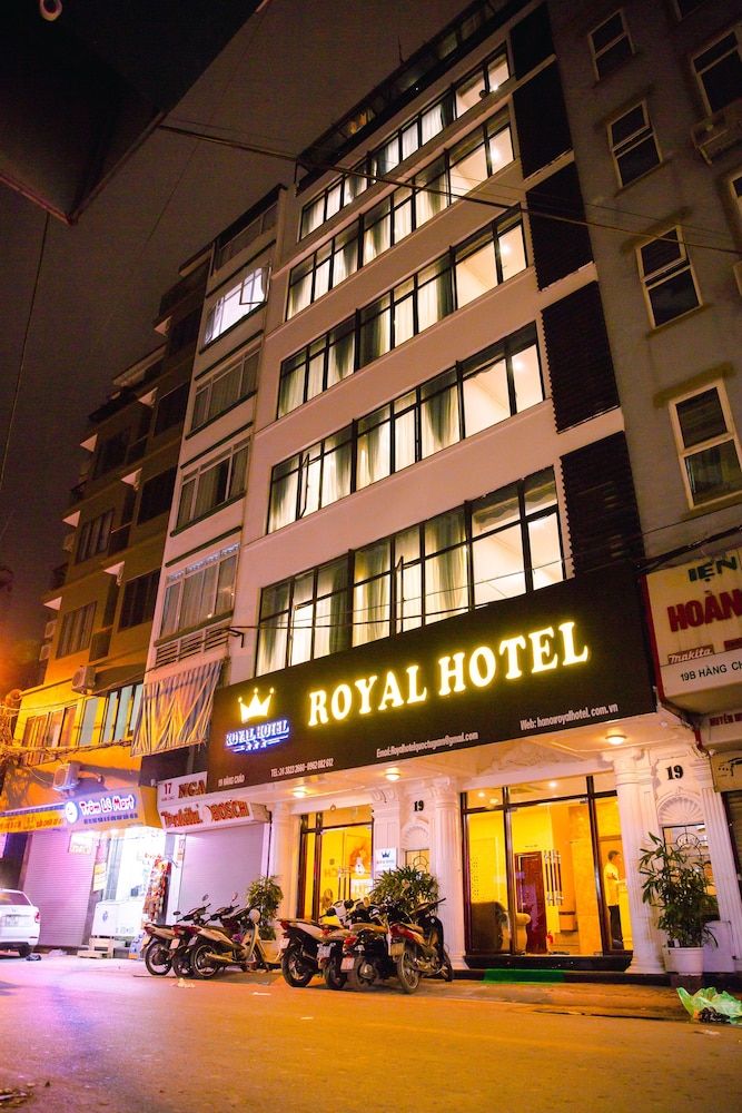 undefined Royal Hotel 4