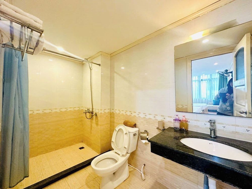 undefined Royal Hotel 2