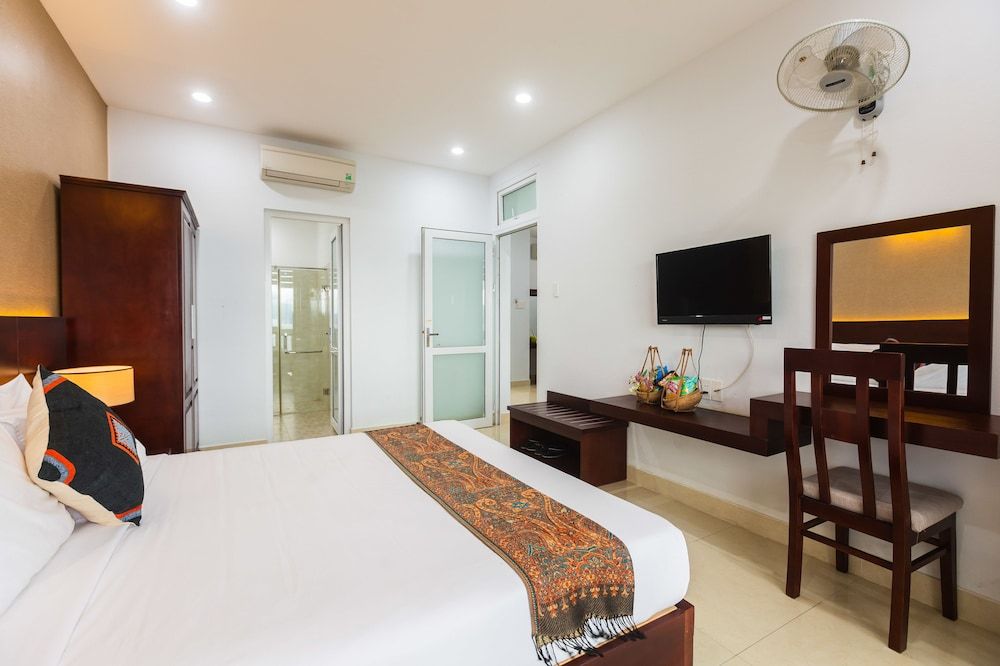 undefined Navy Hotel Danang 7