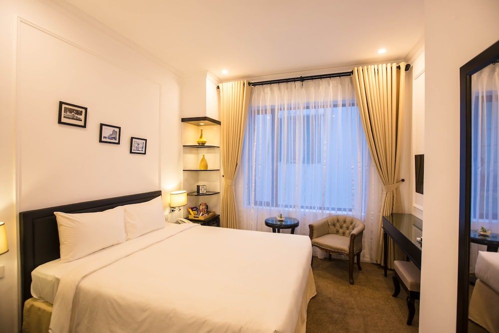 Dinh Elegant Hanoi Hotel Superior Double Room 6