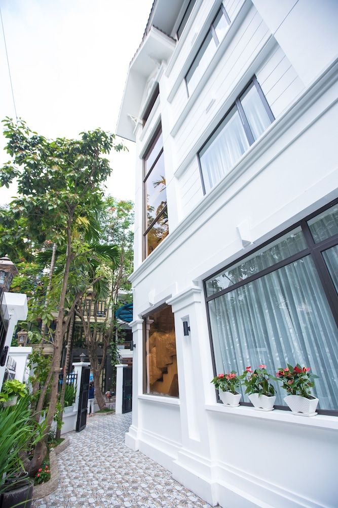 undefined Dinh Elegant Hanoi Hotel 3