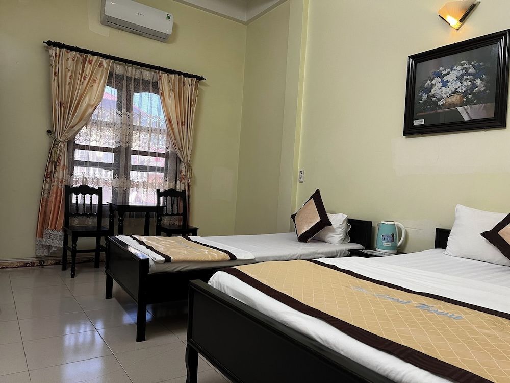 Thu Guest House Standard Twin Room, City View 6