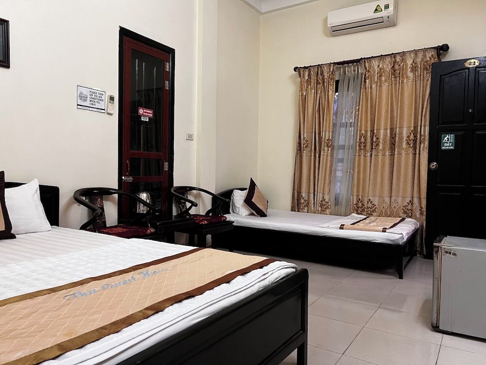 Thu Guest House Standard Twin Room, City View 2