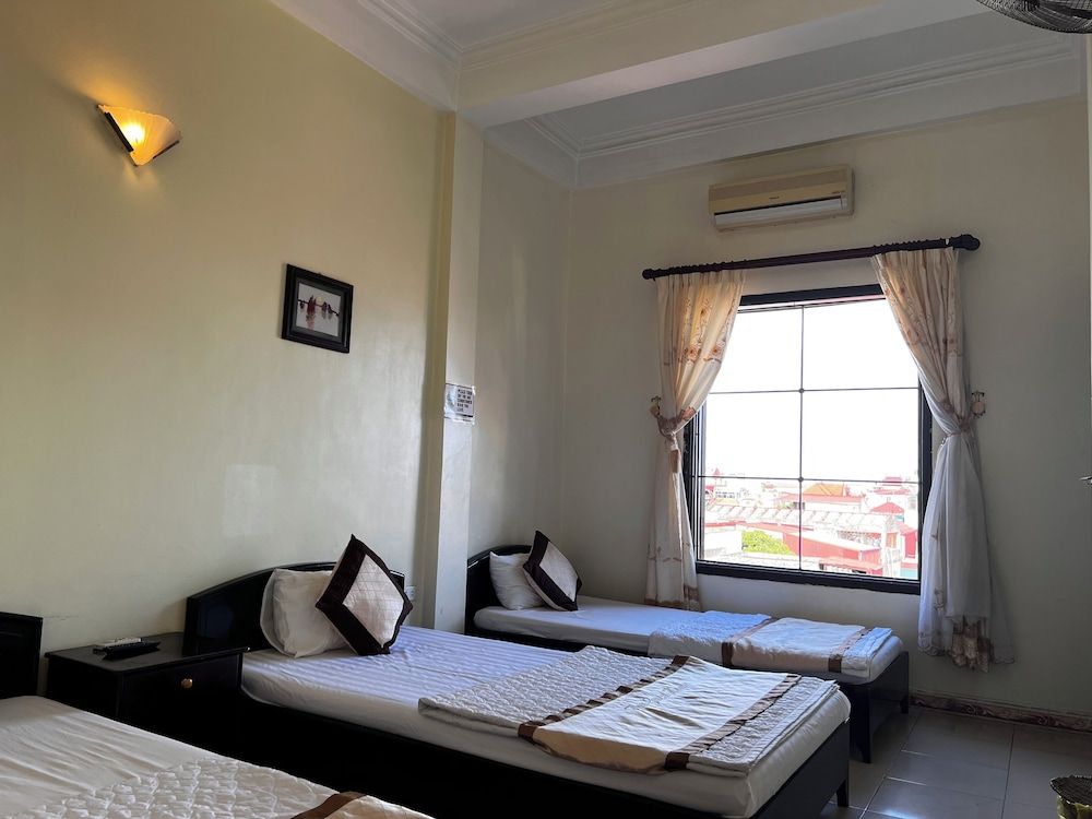 Thu Guest House Standard Triple Room, 3 Twin Beds 7