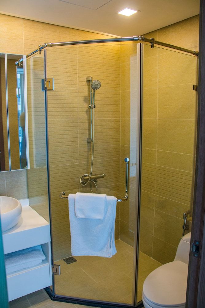 undefined Vinhomes Central Park Saigon 8