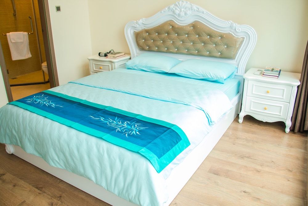 undefined Vinhomes Central Park Saigon 3