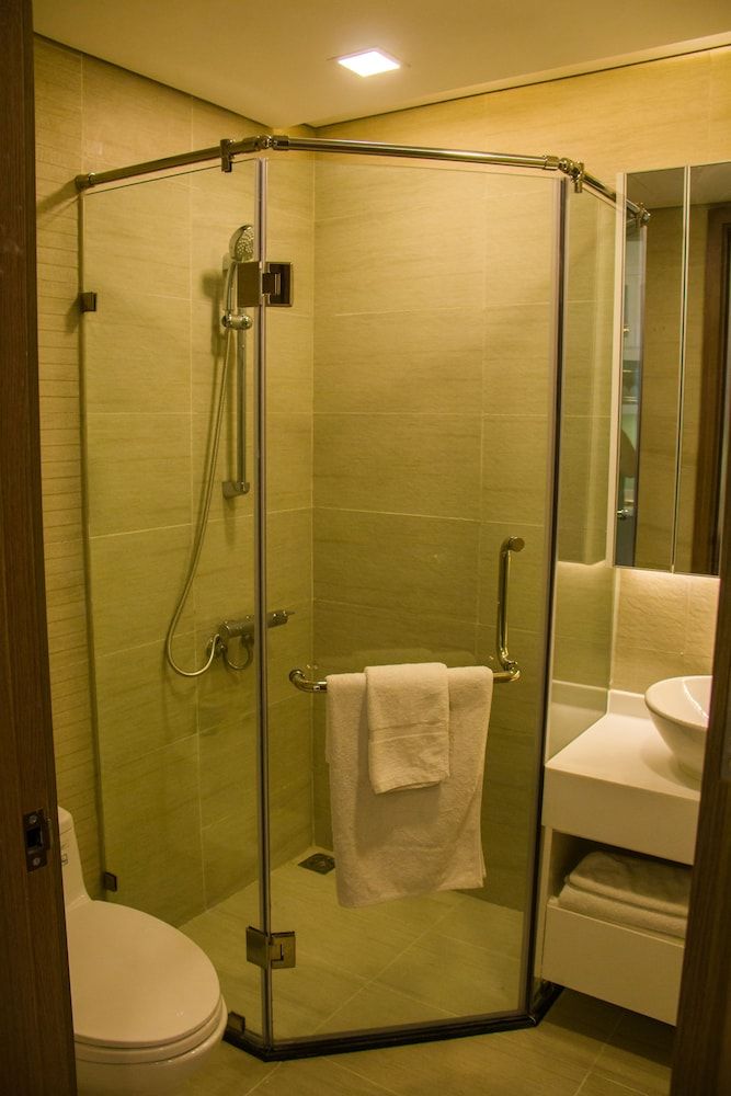 undefined Vinhomes Central Park Saigon 10