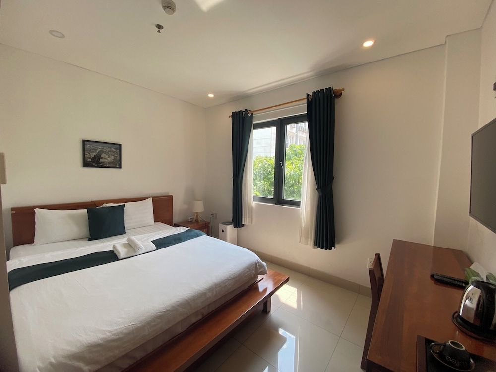 undefined Twins Hotel 8