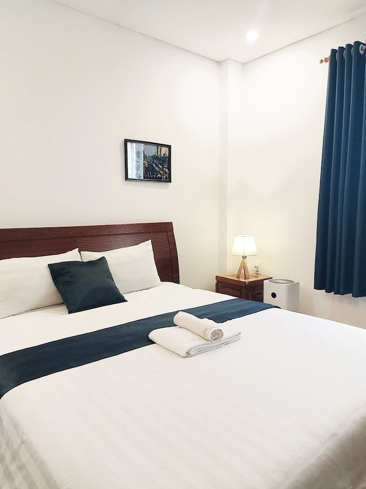 undefined Twins Hotel 7