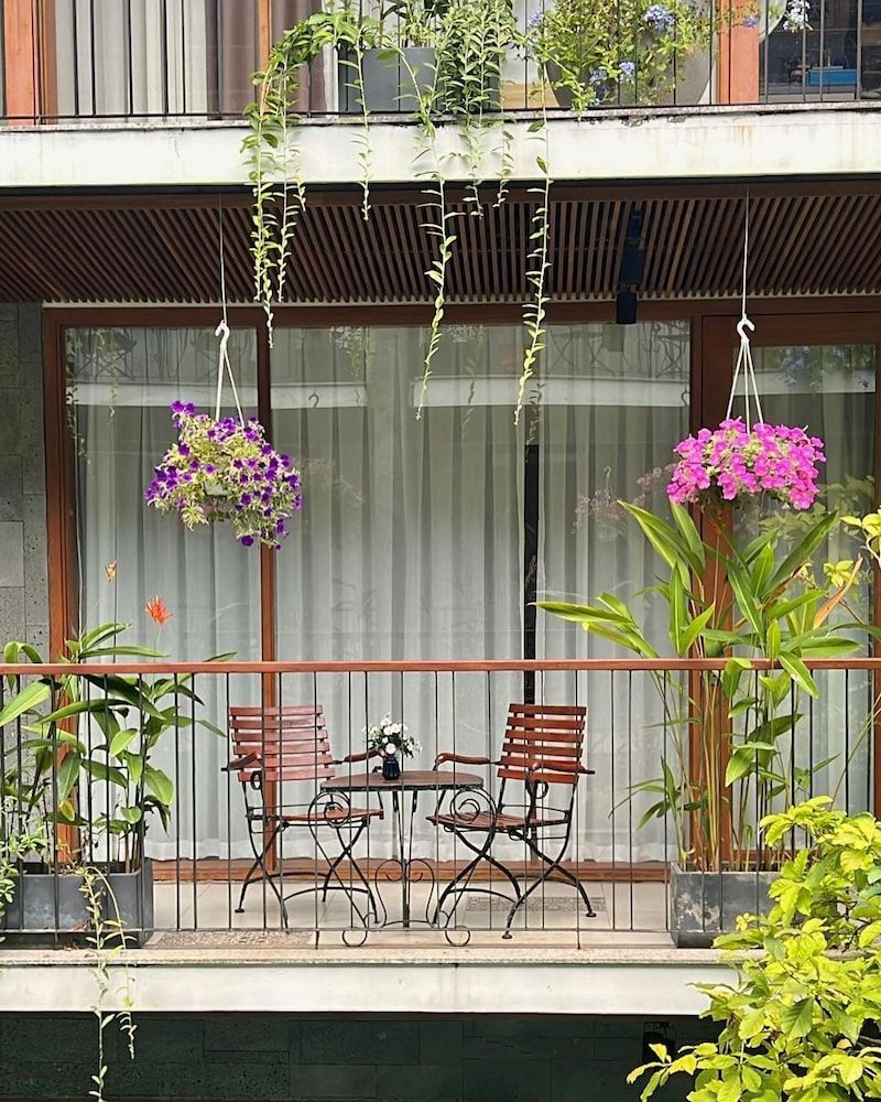 undefined Tam House Villa Hotel 3