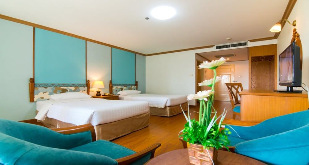 undefined KU Home Hotel 9