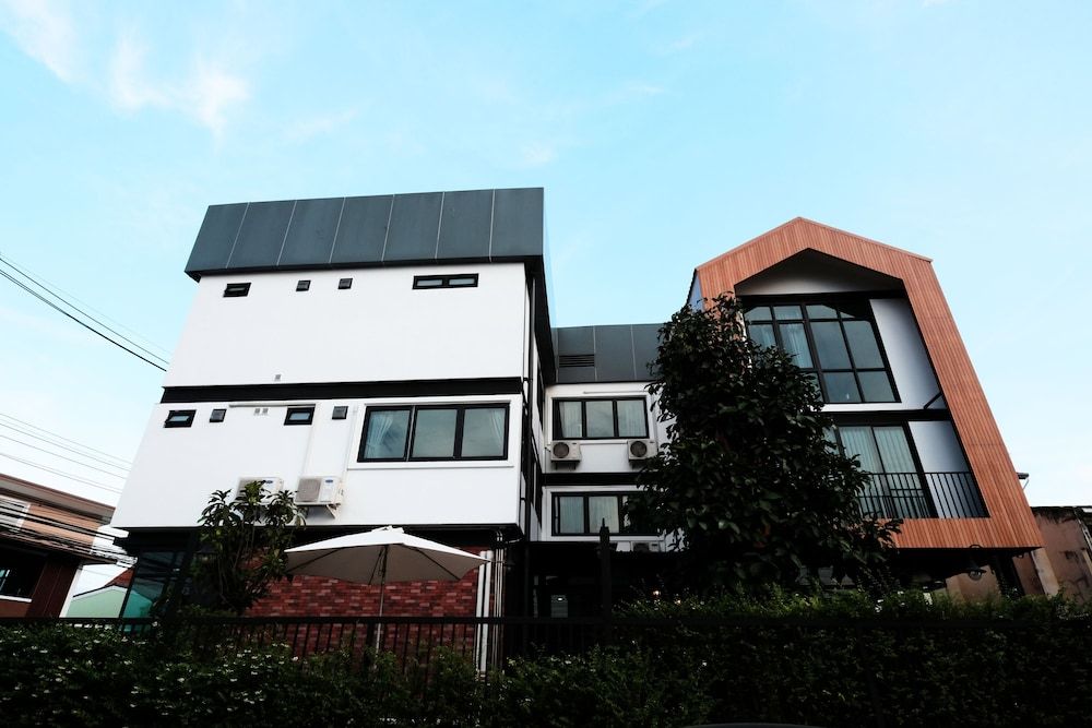 undefined Wayha Hostel Don Mueang Airport 5