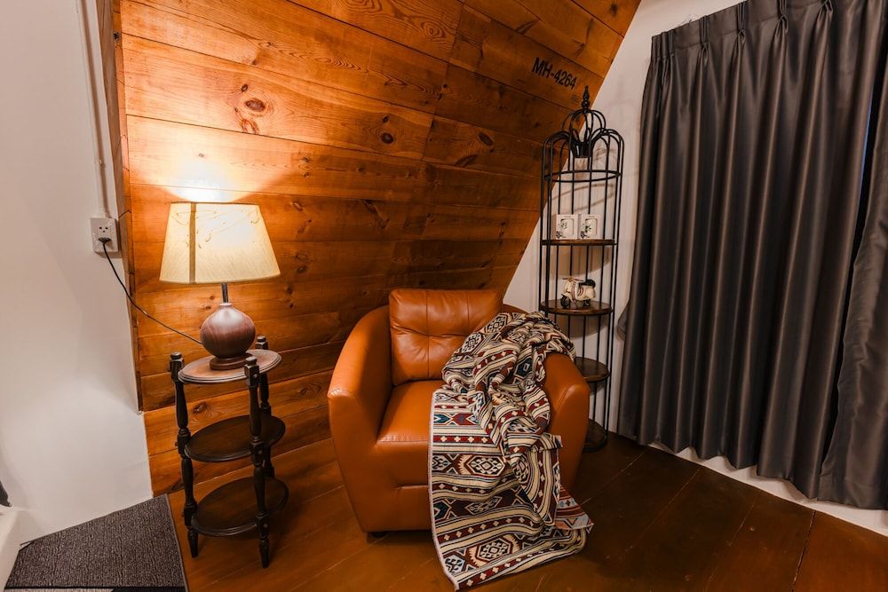 60s Town Classic House 10