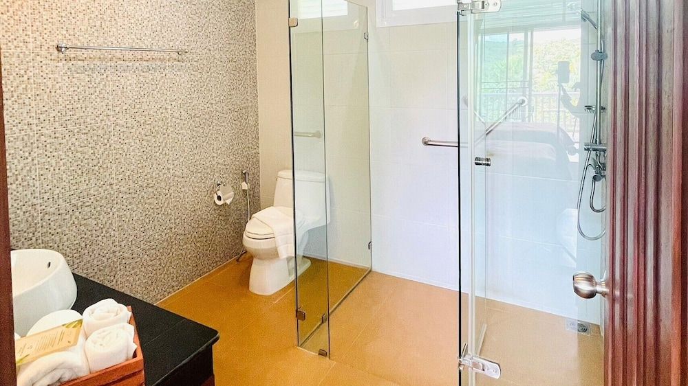 Baan Ing Khao Standard Room with Mountain View 18