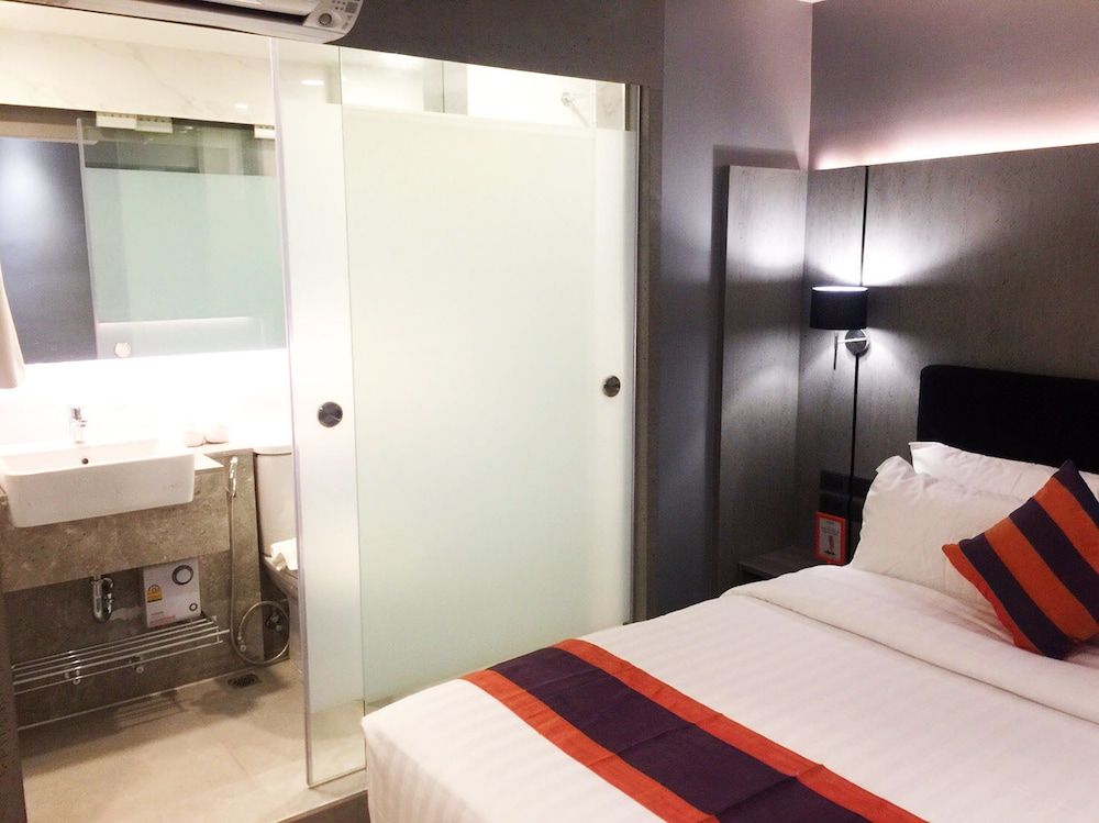 undefined Studio Ekamai 7