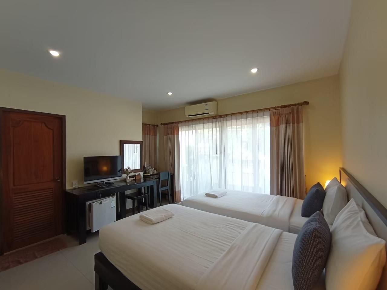 Standard Twin Bed