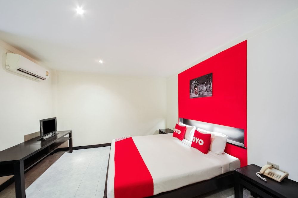 Roar Inn Patong Standard Double Room