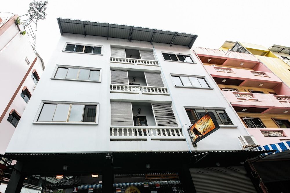 undefined Roar Inn Patong