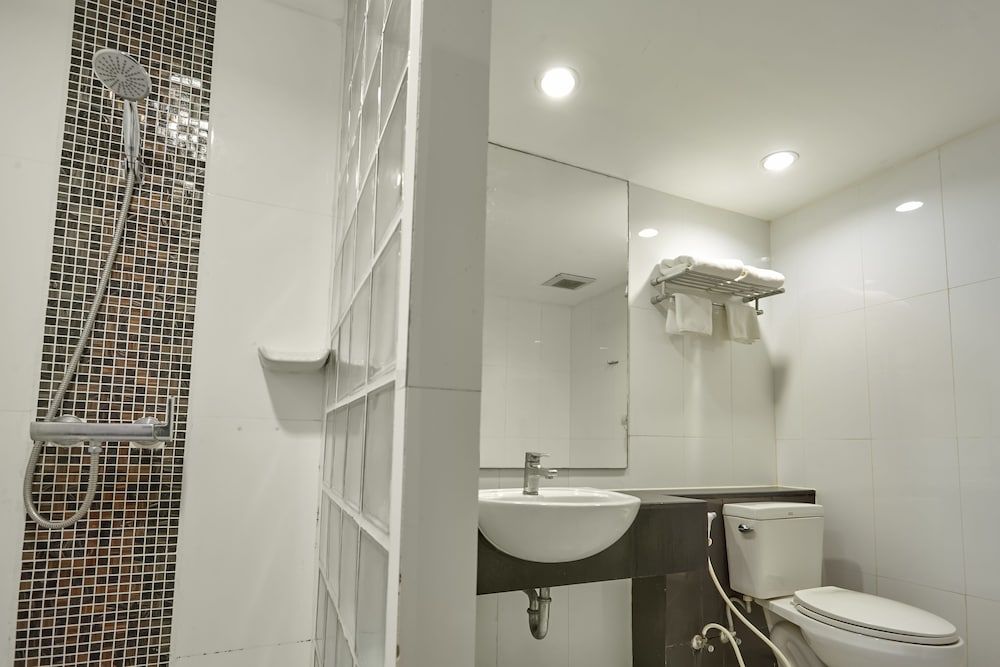 Nana Hiso Hotel Superior Twin Room 6