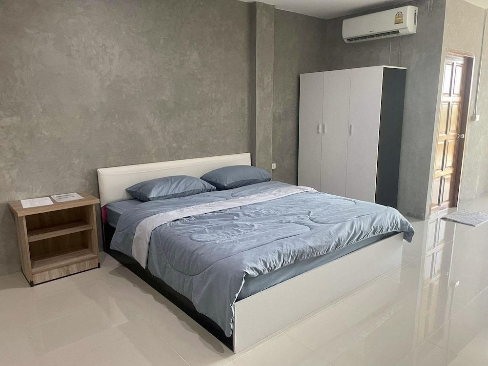 168 Pattana Premium Room 2