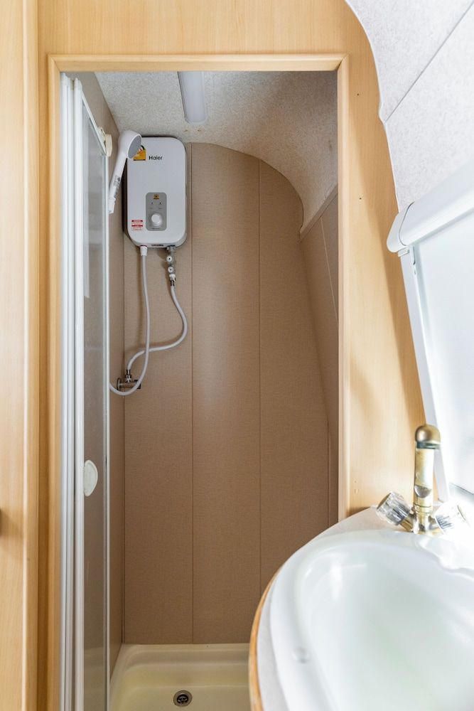 Bansaeo Garden and Resort Mobile Van 3