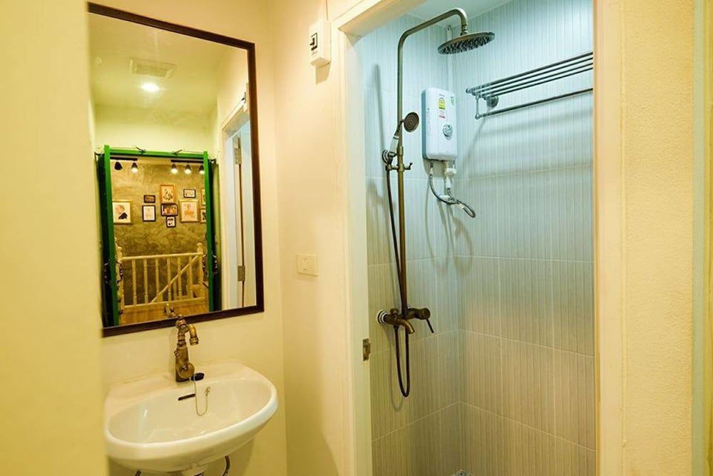 undefined Ratana Boutique Hostel 9