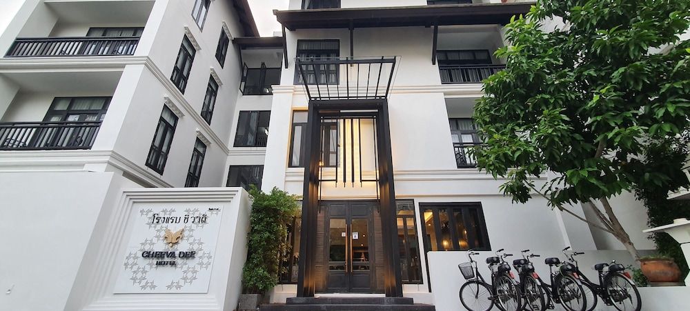 undefined Cheeva Dee Hotel 2