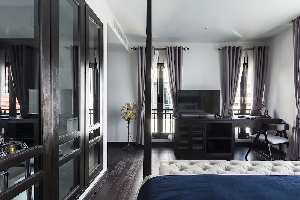 Cheeva Dee Hotel Deluxe with Balcony 16