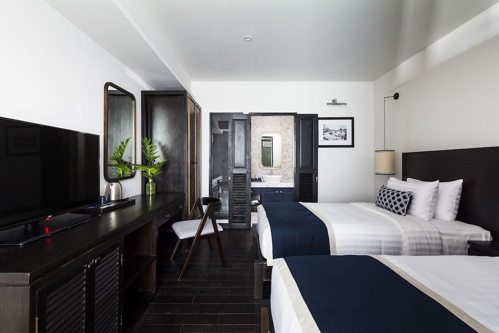 undefined Cheeva Dee Hotel 8