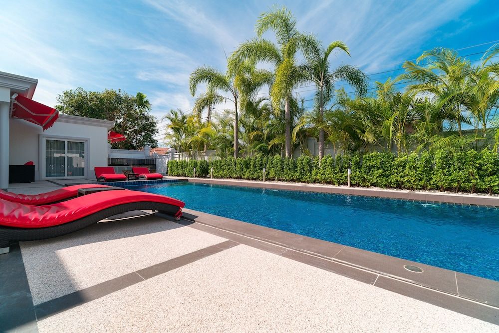 undefined Luxury Pool Villa 54 3