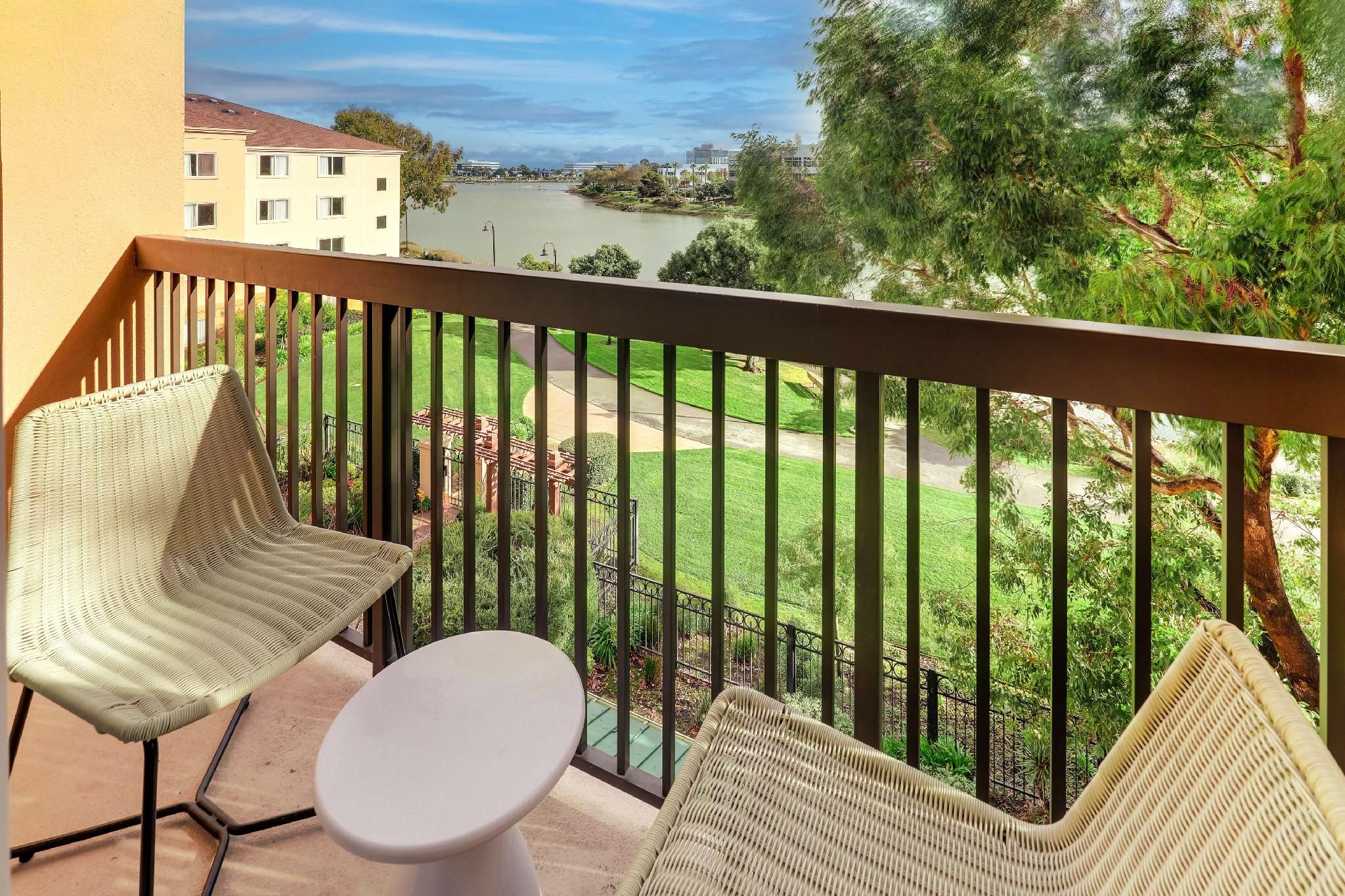 Water View Guestroom Two Queens