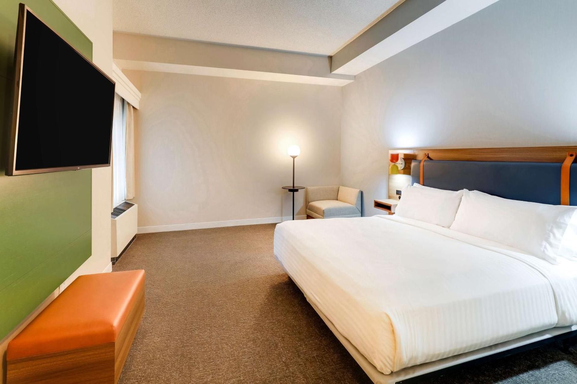 Mobility Accessible One Bedroom Suite King Tub