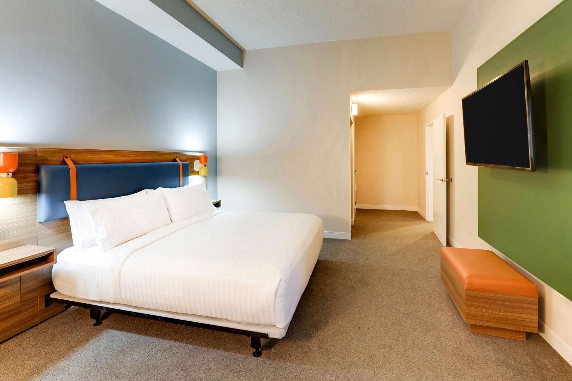 Mobility Accessible One Bedroom Suite King Tub