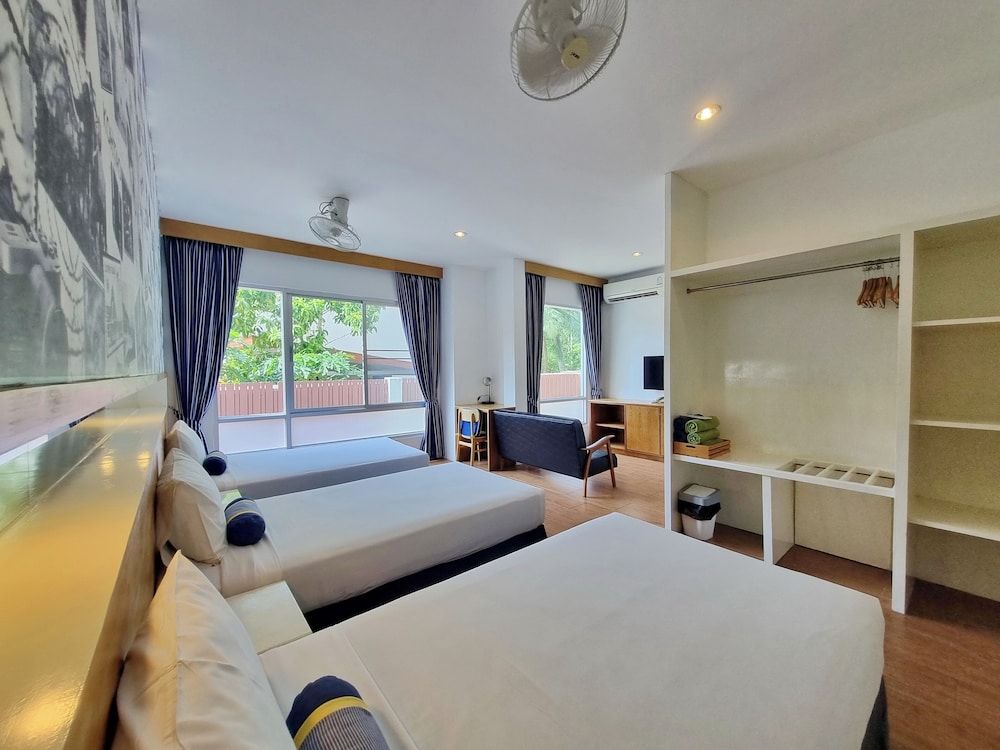 Triple Room