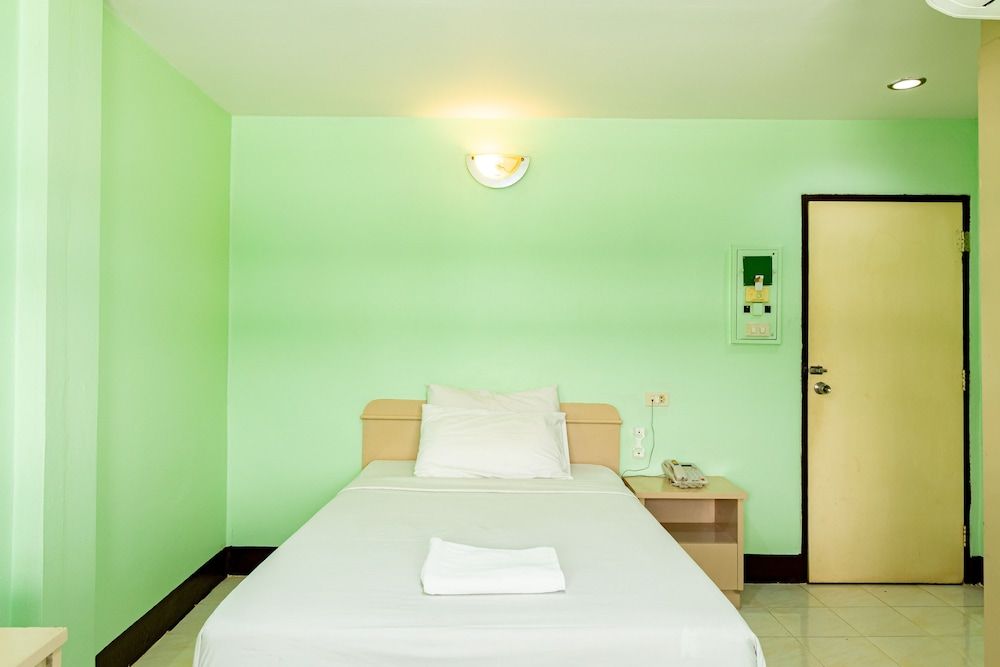 Woodlands Inn Single Room 2