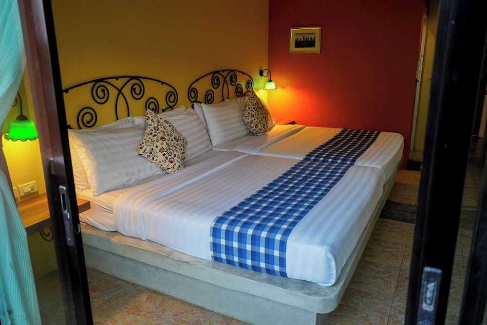 The Castello Resort Deluxe Double Room with Balcony 4