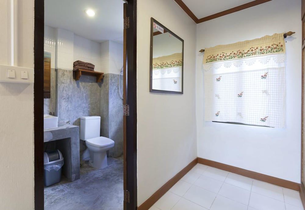 Little Home Standard Twin Room 6