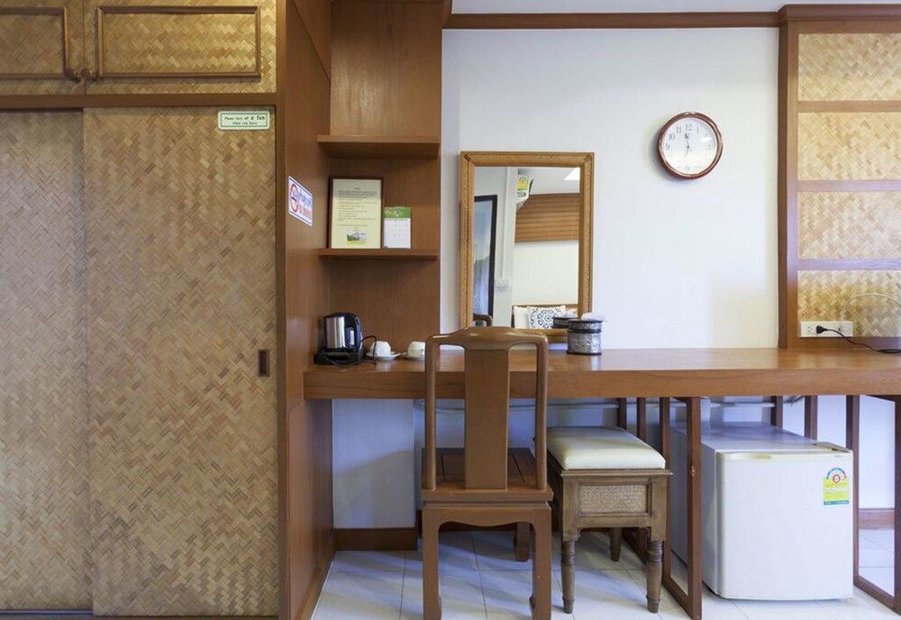 Little Home Standard Twin Room 3