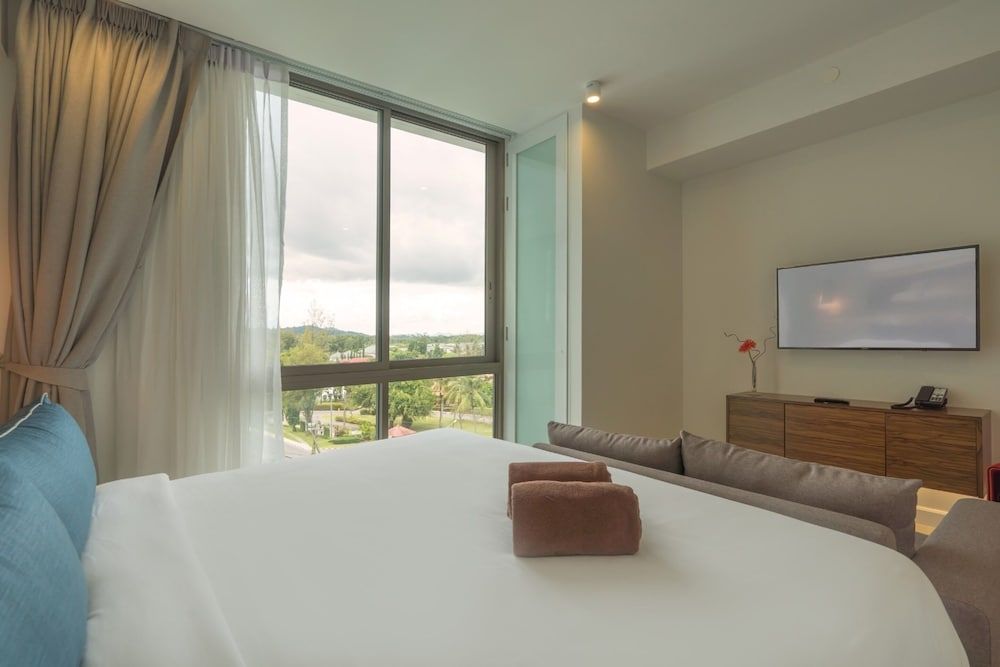 Oceanstone by RESAVA Studio