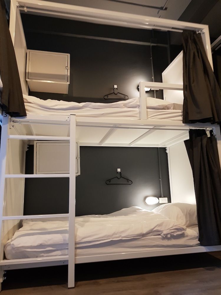The Cocoon Hostel 6-Bed Female Dormitory 8
