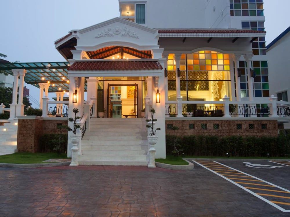 undefined Grand Supicha City Hotel 9