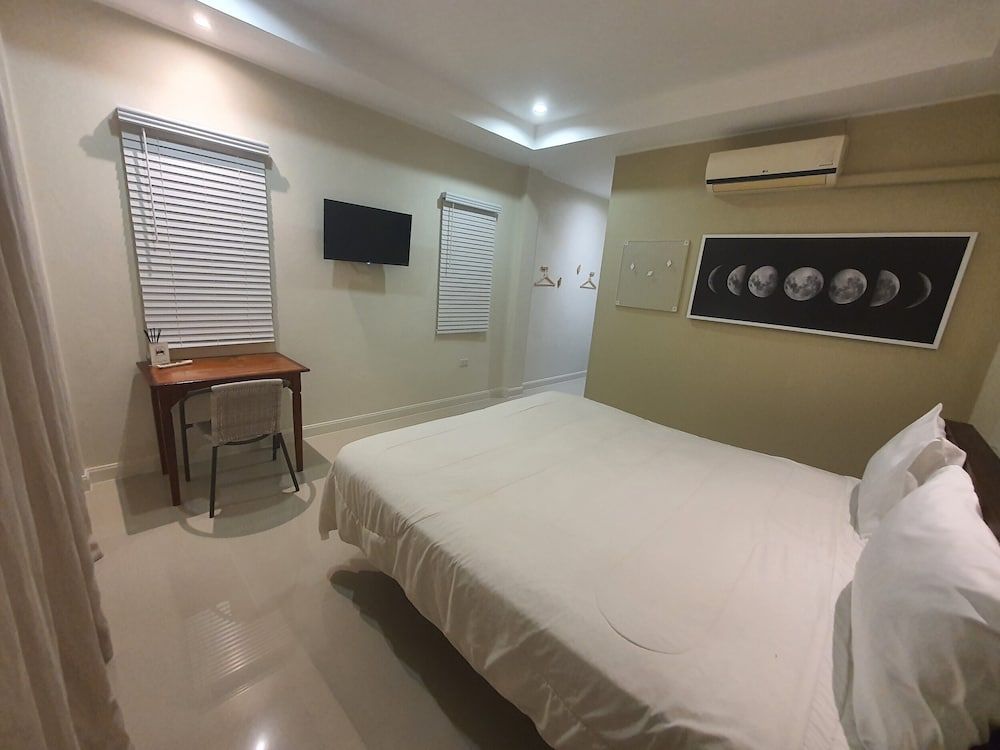 Aob-Oun Homestay Deluxe Room 3