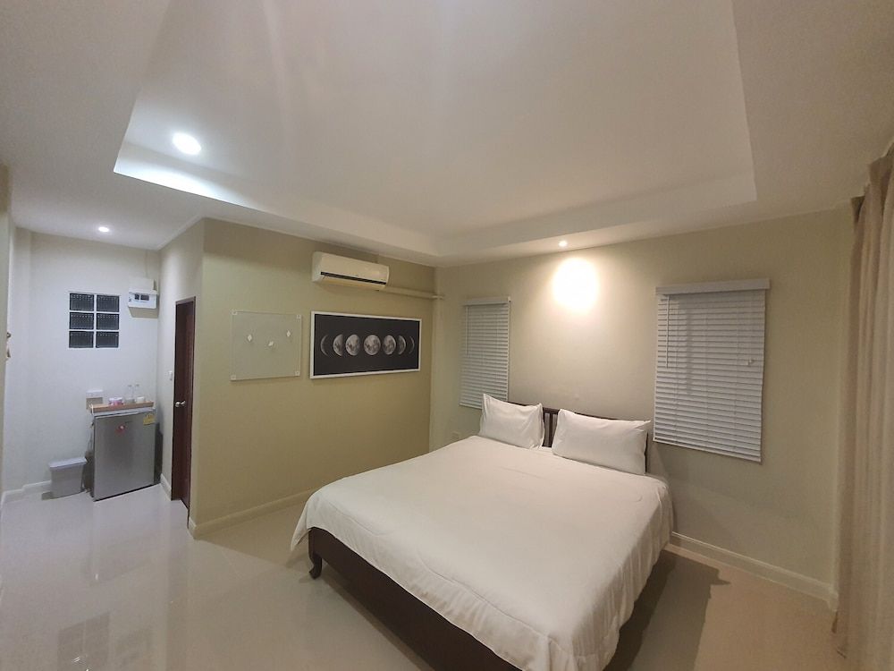 Aob-Oun Homestay Deluxe Room 2